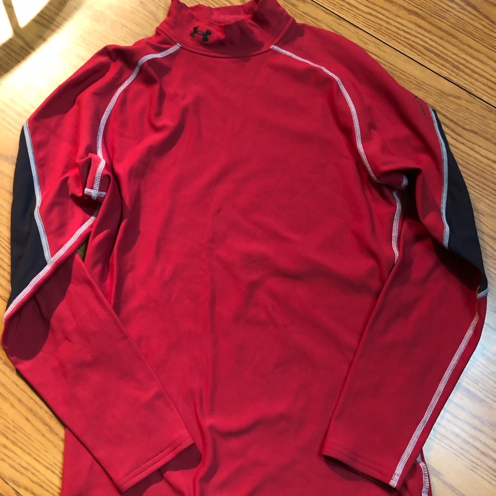 Longsleeve Under Armor thermal shirt